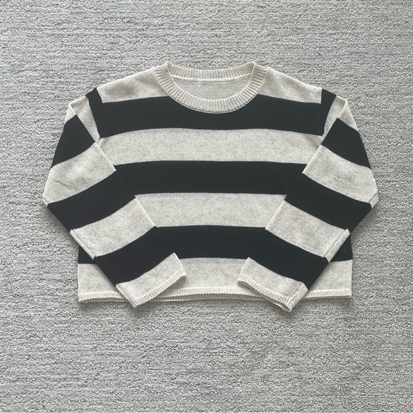 Bind Sweaters - Women’s Beige Black Chunky Stripe Sweater Y2K Grunge Minimalist Lightweight Top